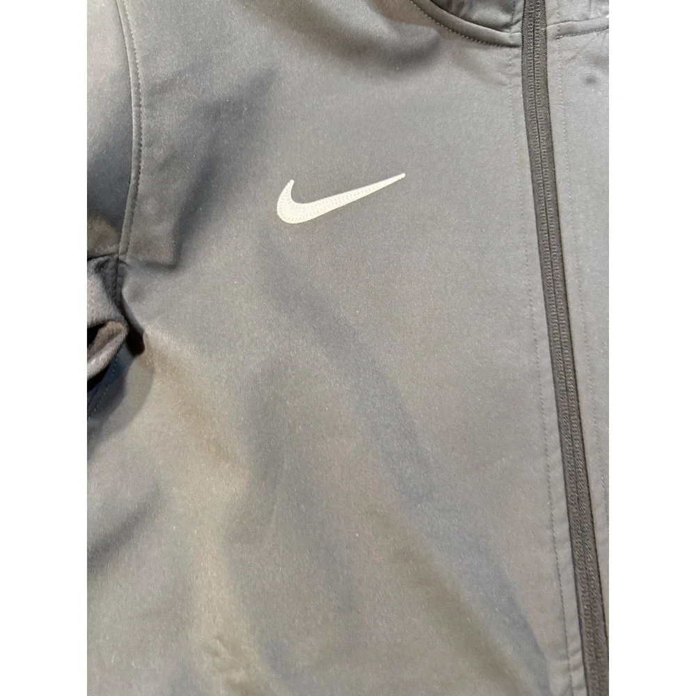 Nike Protect Shield UCONN Huskies Dri FIT Hooded Parka Jacket Gray‎ Men's Med